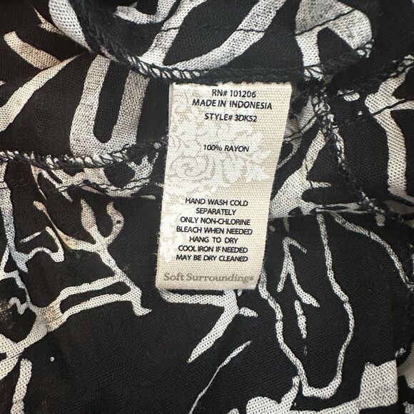 Soft Surroundings Les Bois Topper Duster Cardigan Womens XLP Black Floral Boho - Picture 5 of 8